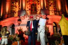 Halloween-Bily-dum-2025