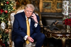prezident-Trump-Melanie-phone-Norad-2025