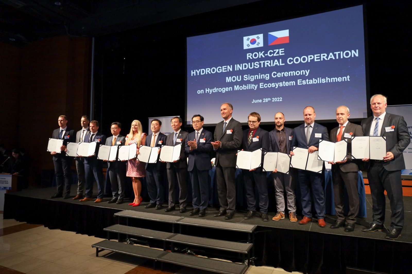 České společnosti plánují spolupráci s Korejskou republikou v oblasti vodíkové mobility